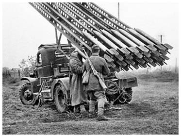 В 1935 году с истребителя И-15 были проведены пуски ракет PC-82. - student2.ru