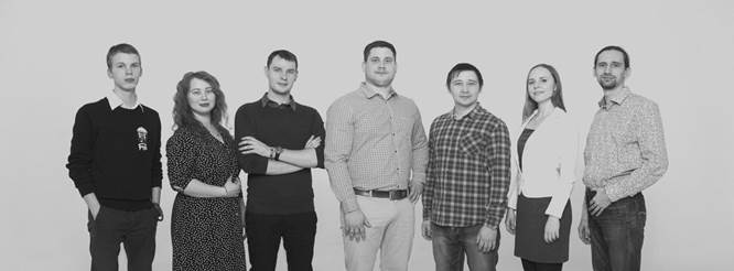 Над разработкой сайта работает команда из 8 специалистов - student2.ru