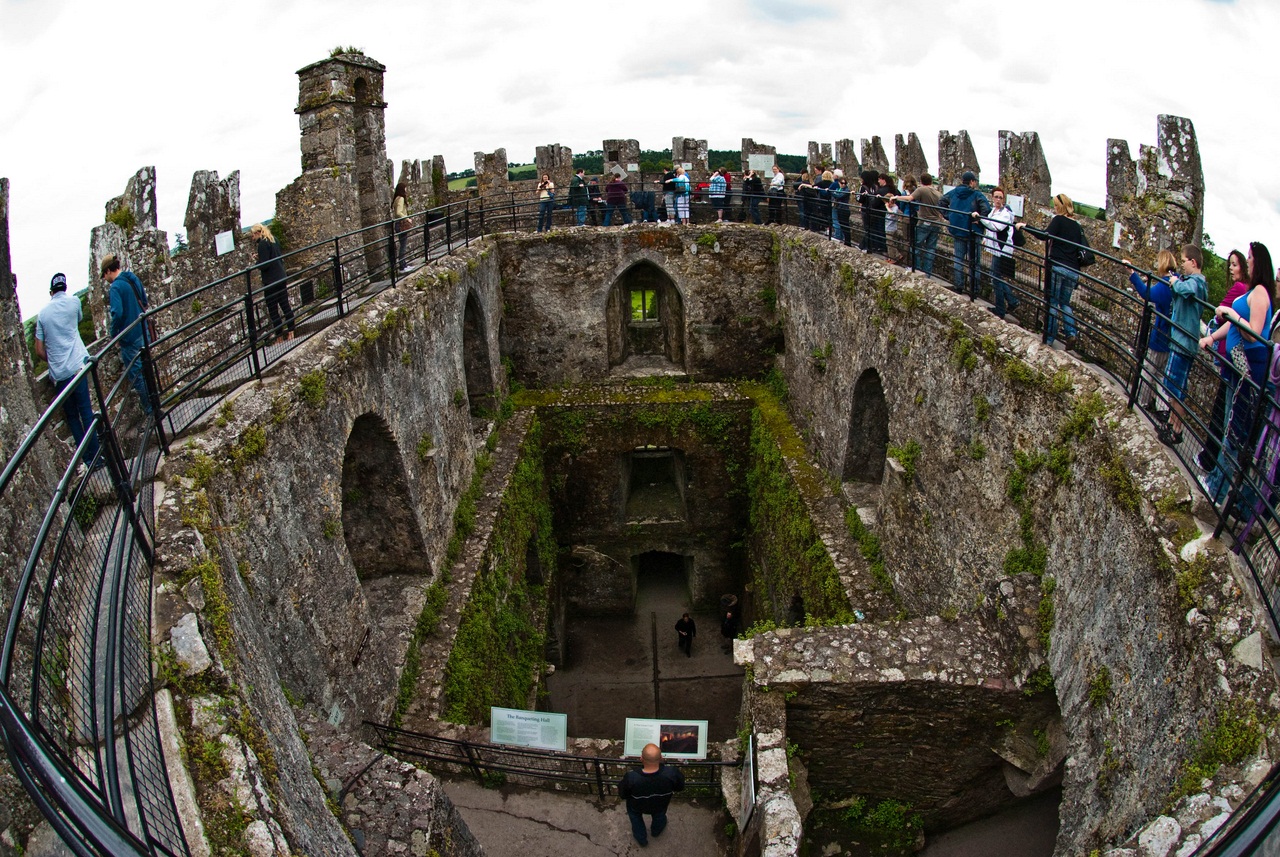 Замок Бларни (Blarney Castle) и камень красноречия - student2.ru