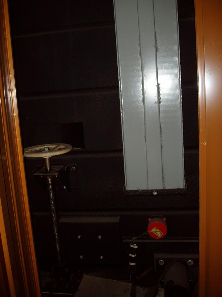 Расположение шкафов в прицепном вагоне - student2.ru