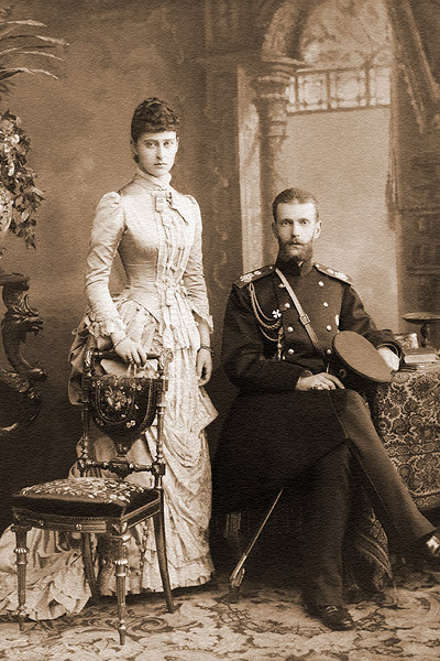Женат он был на старшей дочери княгини Марии Саксен-Кобург-Готской, сестры нашего Александра III. - student2.ru