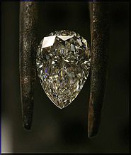Алмаз в материнской породе Структура алмаза - student2.ru