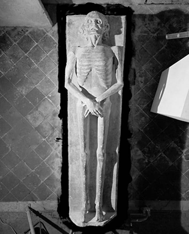 Надгробная фигура Франсуа I де ла Сарра, 1363 г., часовня св. Антония в Ла Сарра, Во, Швейцария. (Chapelle St Antoine La Sarraz Vaud) - student2.ru