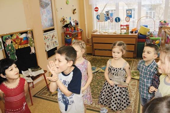 Эмоциональный словарь детей 5–7 лет по четырем базовым эмоциям, который они осваивают на занятиях - student2.ru